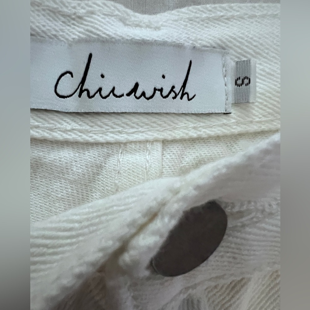 Chicwish Classic White Wide-Leg High Rise Jeans Women’s Size Small - Picture 11 of 12
